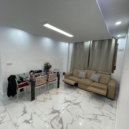Queen Apartments Santa Coloma de Gramanet Esterno foto